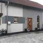 Haus Mit Terrasse Am Sonnenuntergang Tatil Evi *