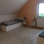Haus Mit Terrasse Am Sonnenuntergang *