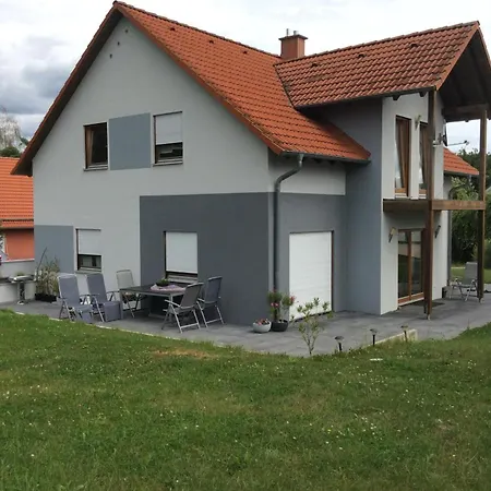 Holiday home Haus Mit Terrasse Am Sonnenuntergang *