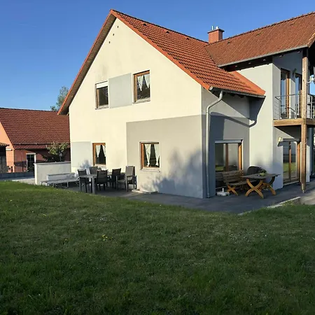 Holiday home Haus Mit Terrasse Am Sonnenuntergang Bruck in der Oberpfalz